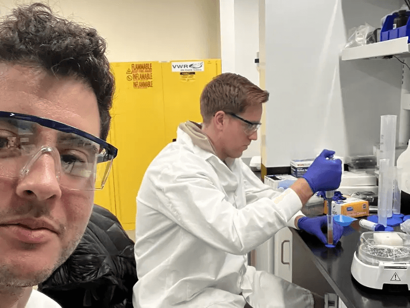 Anagen founders in a hair research lab